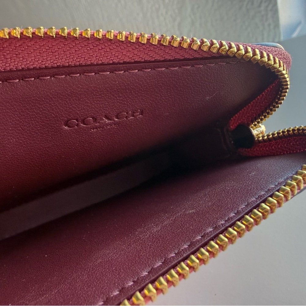 Coach Zip Card Case - Picture 3 of 4